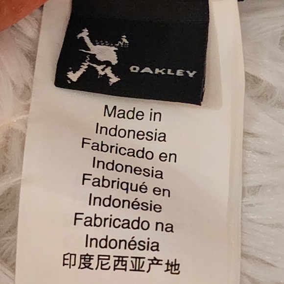 Oakley Utility Hooded Long Sleeve Tee/Large/ Black/New No Tag - Picture 14 of 15